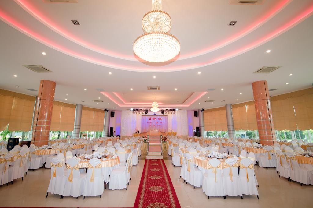 Hoa Binh Rach Gia Resort Rạch Giá Buitenkant foto